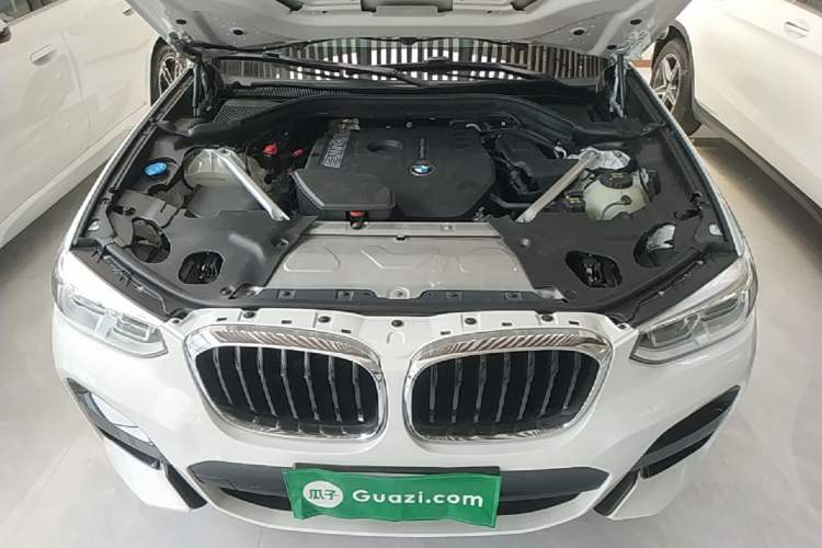 Used BMW X3 2018 xDrive25i M Sport Package China VI Engine Bay
