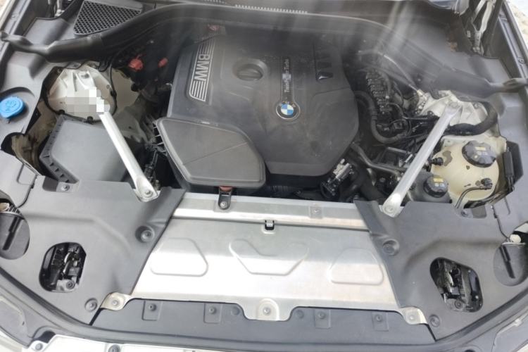 Used BMW X3 2018 xDrive28i Luxury Package China VI Emission Standard Engine Bay