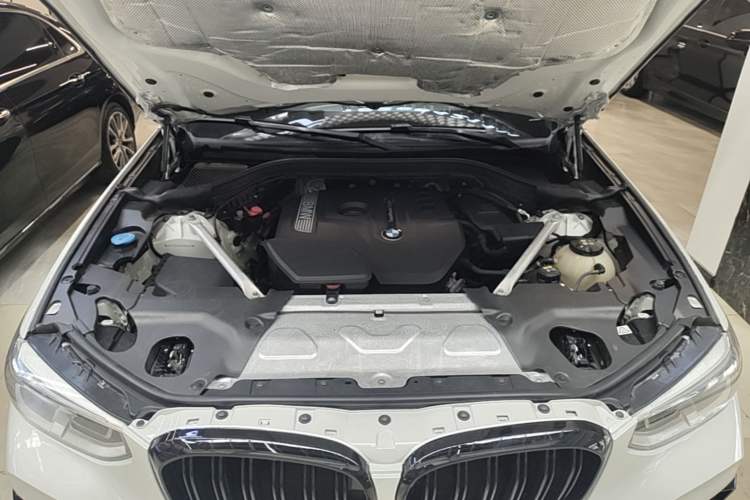 Used BMW X3 2018 xDrive28i M Sport Package China VI Engine Bay