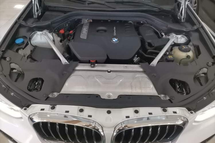 Used BMW X3 2018 xDrive25i M Sport Package China VI Engine Bay