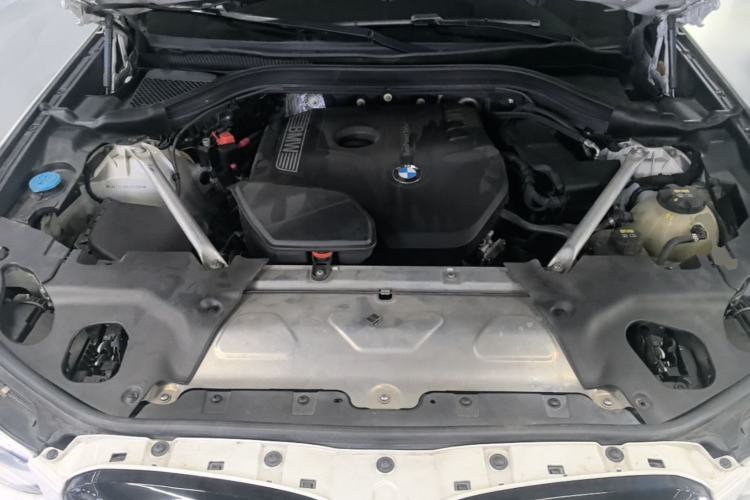 Used BMW X3 2018 xDrive25i M Sport Package China VI Engine Bay