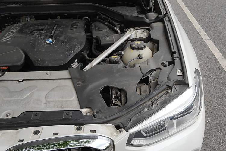Used BMW X3 2018 xDrive25i M Sport Package China V Engine Bay Left