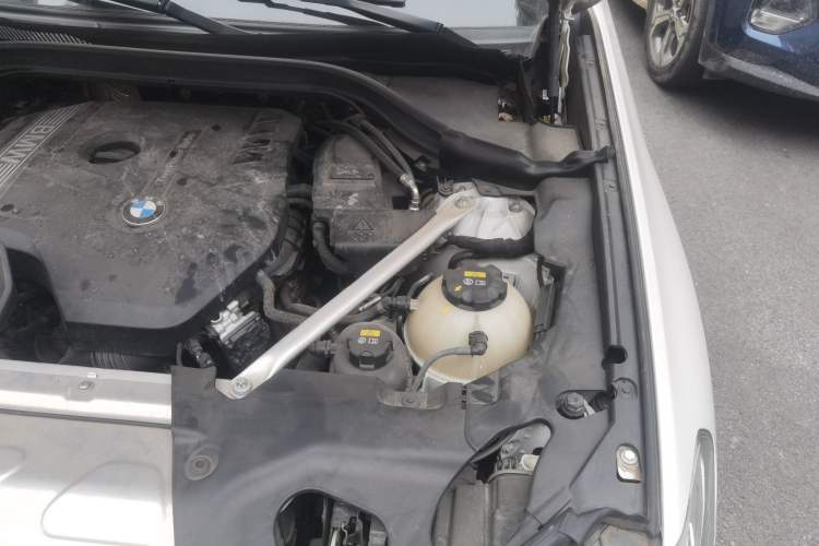 Used BMW X3 2018 xDrive25i M Sport Package China V Engine Bay Left