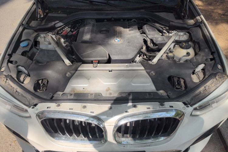 Used BMW X3 2018 xDrive28i M Sport Package China V Emission Standard Engine Bay
