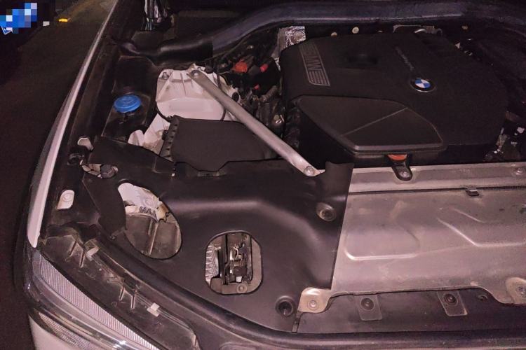 Used BMW X3 2018 xDrive28i Luxury Package China VI Emission Standard Engine Bay Right