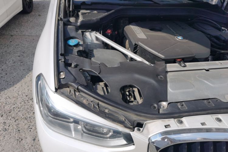 Used BMW X3 2018 xDrive25i M Sport Package China VI Engine Bay Right