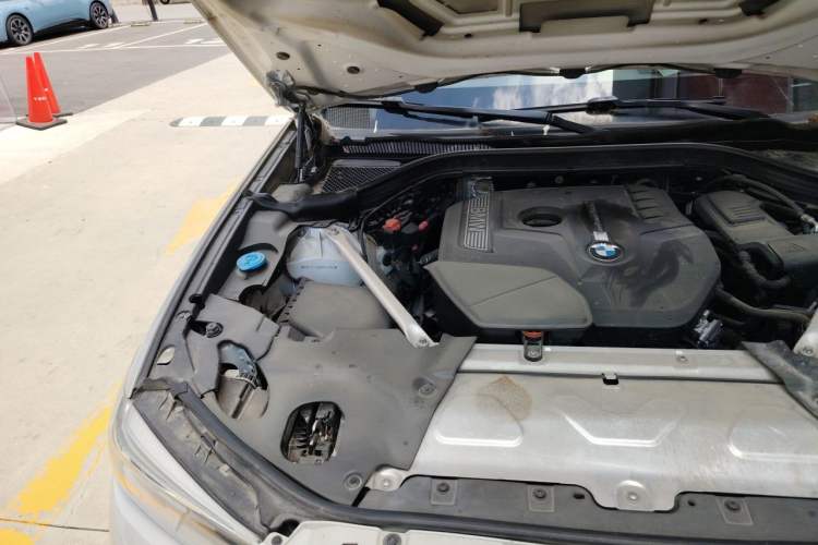 Used BMW X3 2018 xDrive25i M Sport Package China VI Engine Bay Right