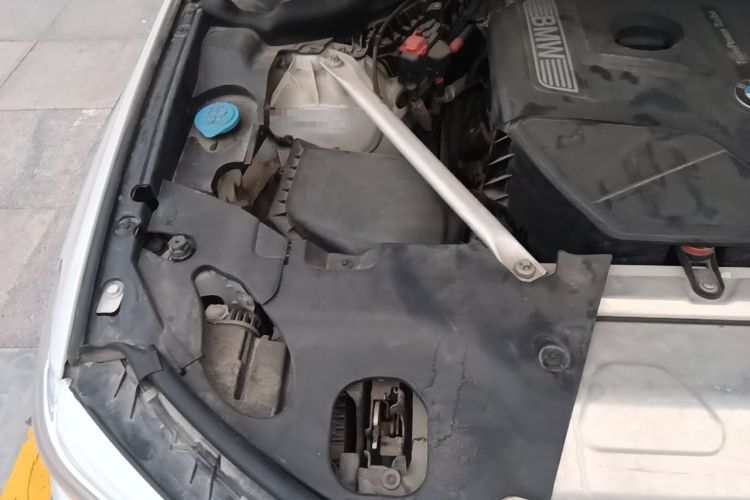 Used BMW X3 2018 xDrive28i M Sport Package China V Emission Standard Engine Bay Right