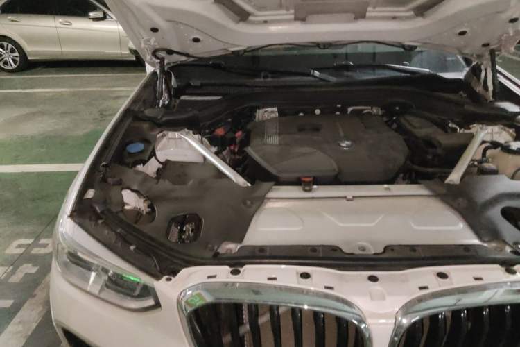 Used BMW X3 2018 xDrive28i M Sport Package China V Emission Standard Engine Bay Right