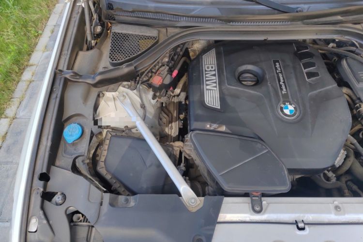 Used BMW X3 2018 xDrive25i Luxury Package China VI Emission Standard Engine Bay Right