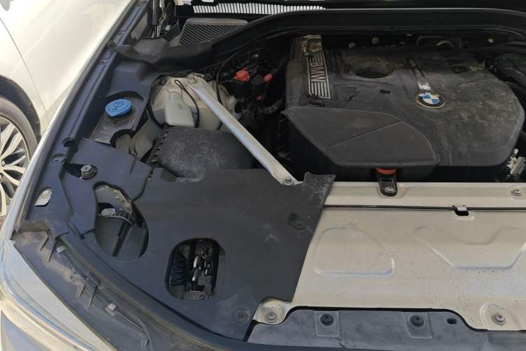 Used BMW X3 2018 xDrive25i M Sport Package China V Engine Bay Right