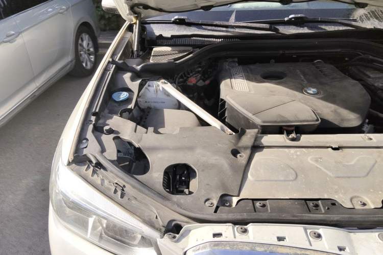 Used BMW X3 2018 xDrive25i M Sport Package China VI Engine Bay Right