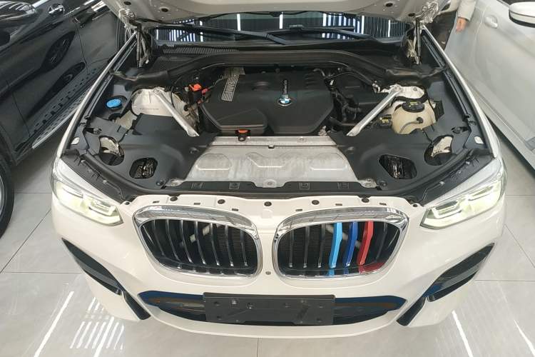Used BMW X3 2018 xDrive30i Luxury Model M Sport Package China V Engine Bay
