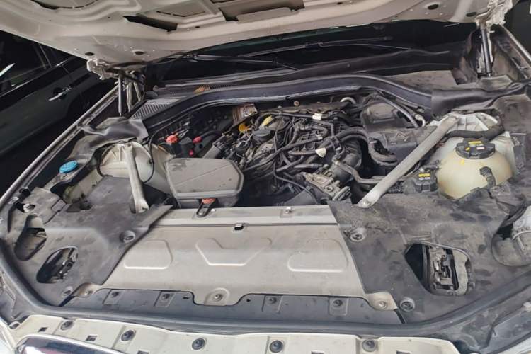 Used BMW X3 2018 xDrive28i M Sport Package China VI Engine Bay