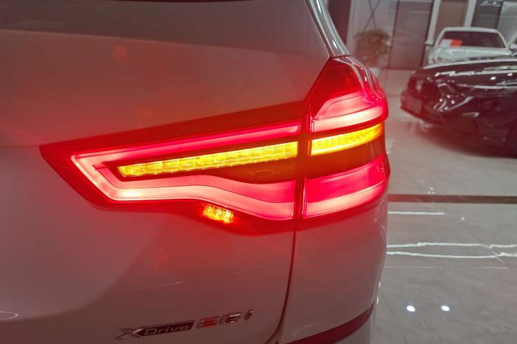 Used BMW X3 2018 xDrive28i M Sport Package China VI Exterior 2