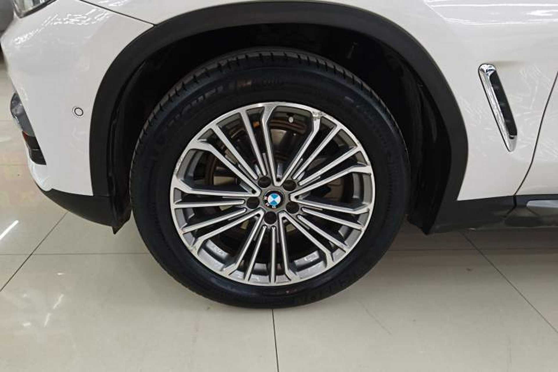 Used BMW X3 2018 xDrive28i Luxury Package China VI Emission Standard Exterior 4