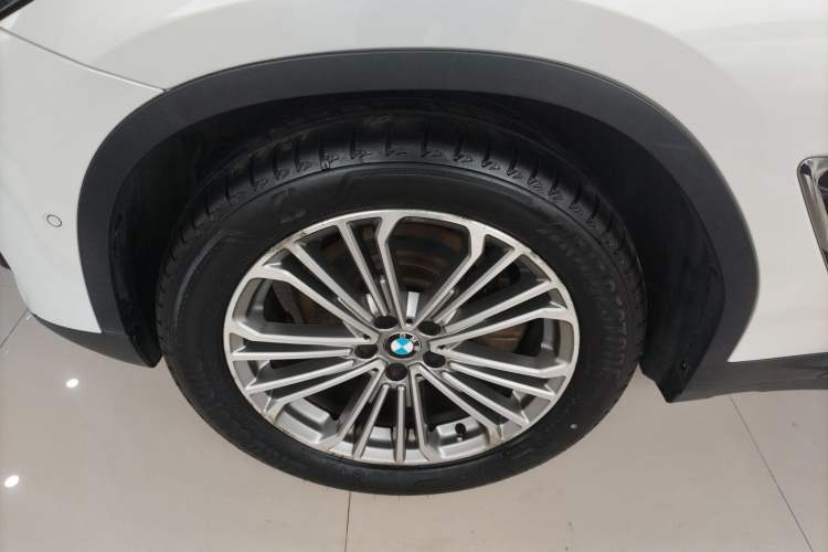 Used BMW X3 2018 xDrive28i Luxury Package China VI Emission Standard Exterior 4