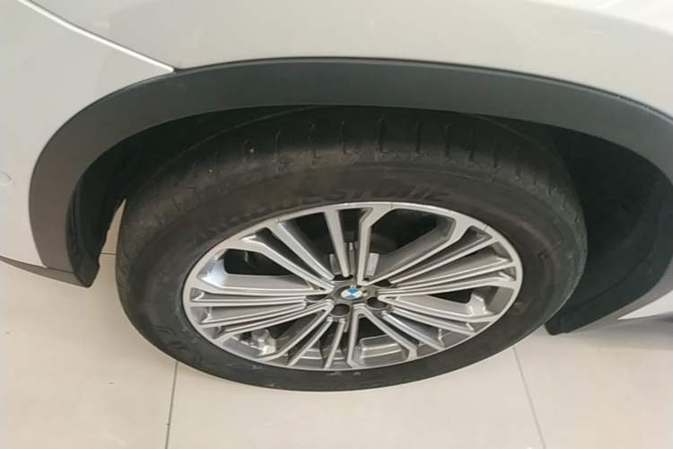 Used BMW X3 2018 xDrive28i Luxury Package China VI Emission Standard Exterior 4