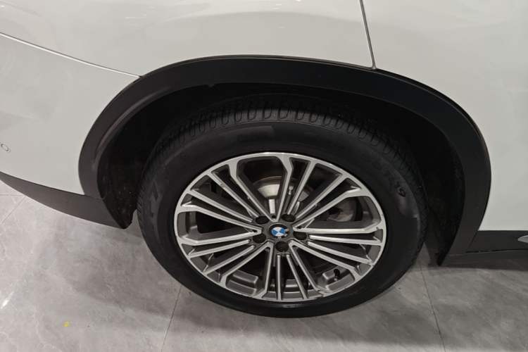 Used BMW X3 2018 xDrive28i Luxury Package China VI Emission Standard Exterior 5