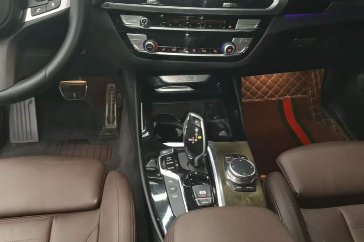 Used BMW X3 2018 xDrive30i Luxury Edition M Sport Package China VI Gear Lever