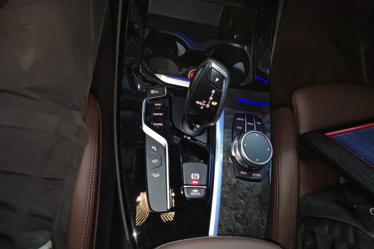 Used BMW X3 2018 xDrive30i Luxury Model M Sport Package China V Gear Lever