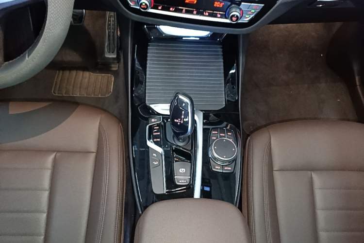Used BMW X3 2018 xDrive25i M Sport Package China VI Gear Lever