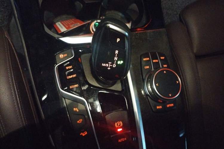 Used BMW X3 2018 xDrive30i Luxury Edition M Sport Package China VI Gear Lever