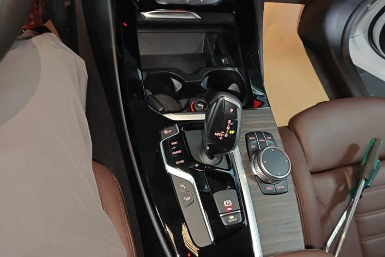 Used BMW X3 2018 xDrive28i Luxury Package China VI Emission Standard Gear Lever