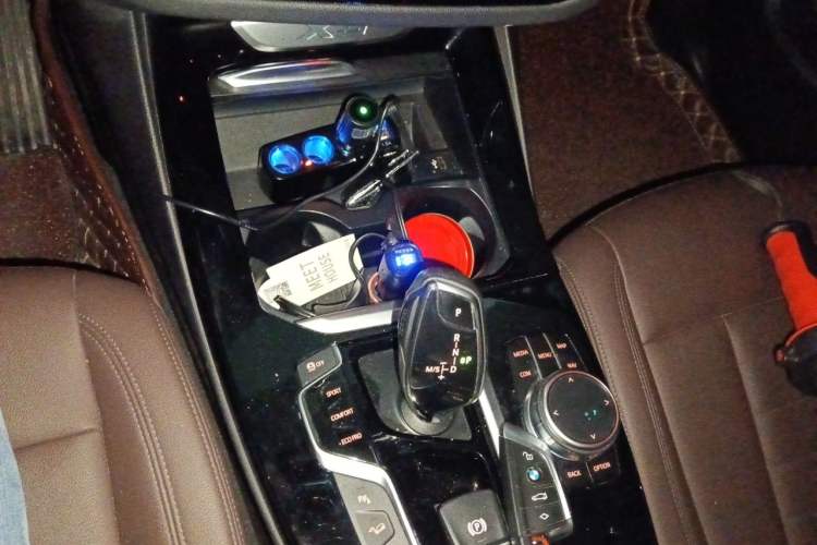 Used BMW X3 2018 xDrive25i Luxury Package China VI Emission Standard Gear Lever