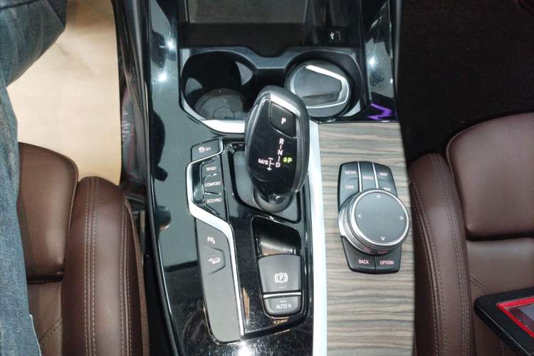 Used BMW X3 2018 xDrive28i Luxury Package China VI Emission Standard Gear Lever
