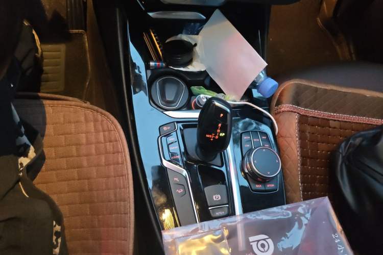 Used BMW X3 2018 xDrive25i Luxury Package China VI Emission Standard Gear Lever