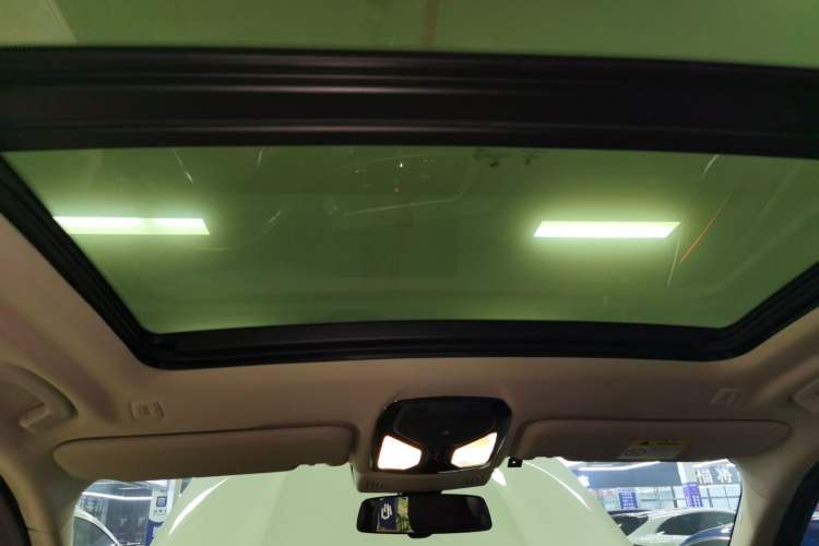 Used BMW X3 2018 xDrive28i Luxury Package China VI Emission Standard Headliner