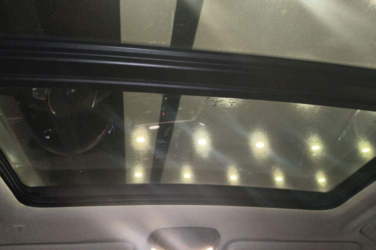 Used BMW X3 2018 xDrive25i Luxury Package China VI Emission Standard Headliner