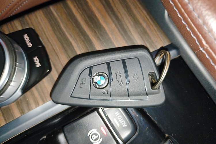 Used BMW X3 2018 xDrive28i Luxury Package China VI Emission Standard Interior 1