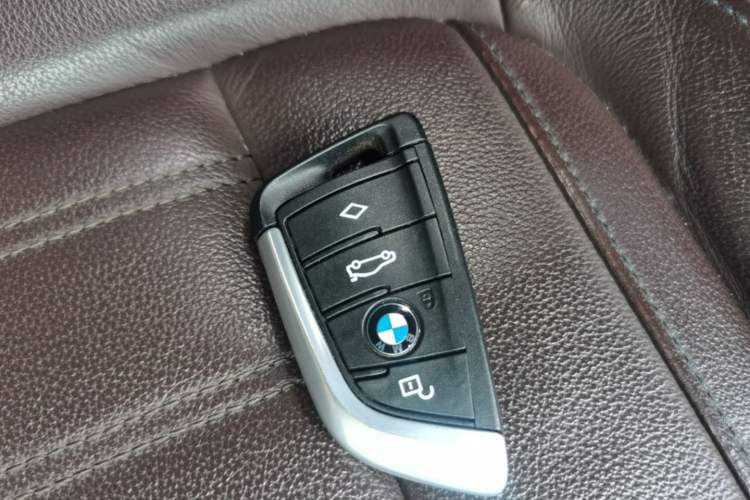 Used BMW X3 2018 xDrive28i M Sport Package China VI Interior 1