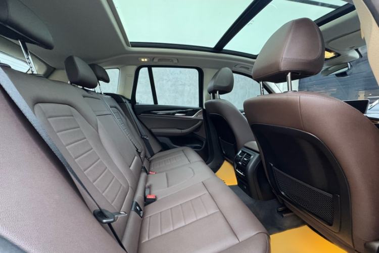 Used BMW X3 2018 xDrive25i M Sport Package China VI Interior 2