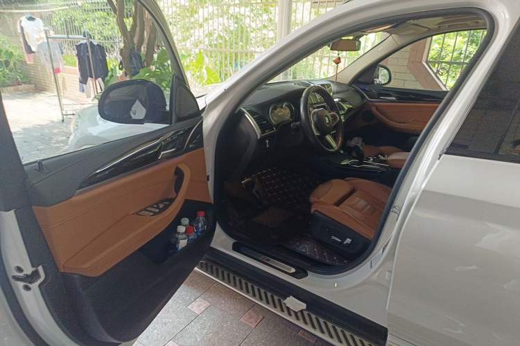 Used BMW X3 2018 xDrive25i Luxury Package China VI Emission Standard Interior 3