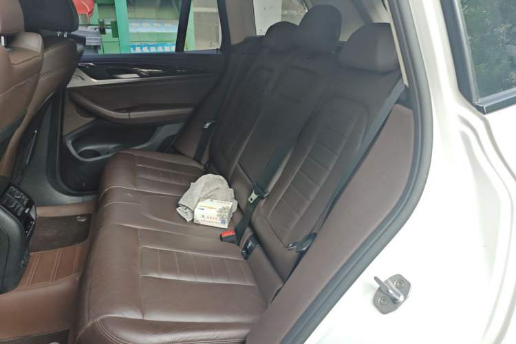 Used BMW X3 2018 xDrive28i M Sport Package China VI Interior 4