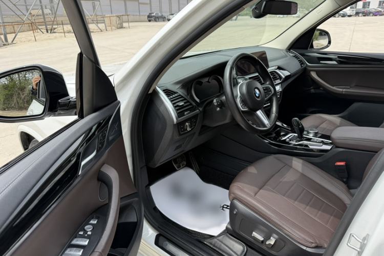 Used BMW X3 2018 xDrive25i M Sport Package China V Interior 4