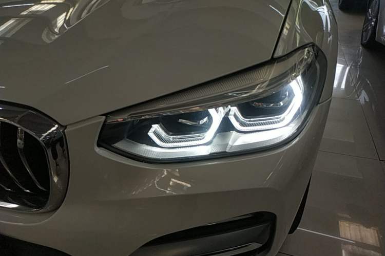 Used BMW X3 2018 xDrive28i Luxury Package China VI Emission Standard Left Front Headlight