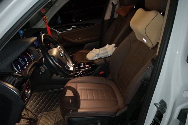 Used BMW X3 2018 xDrive25i Luxury Package China VI Emission Standard Left Front Seat