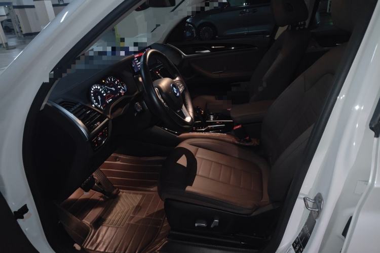 Used BMW X3 2018 xDrive25i Luxury Package China V Left Front Seat