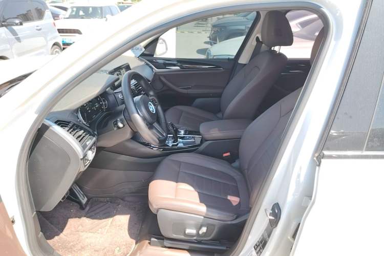 Used BMW X3 2018 xDrive25i M Sport Package China V Left Front Seat