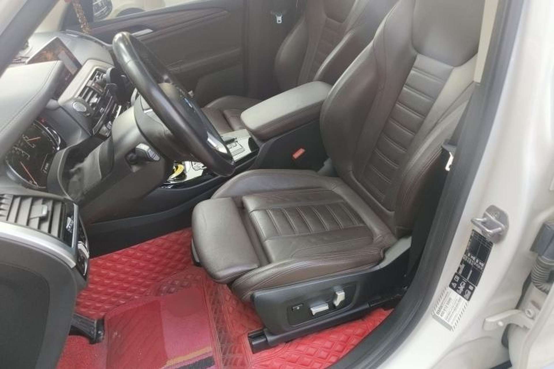 Used BMW X3 2018 xDrive28i Luxury Package China VI Emission Standard Left Front Seat