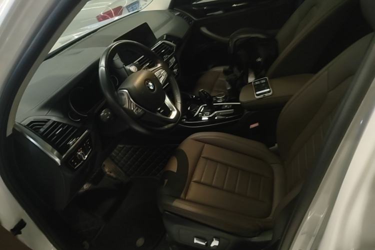 Used BMW X3 2018 xDrive25i Luxury Package China VI Emission Standard Left Front Seat