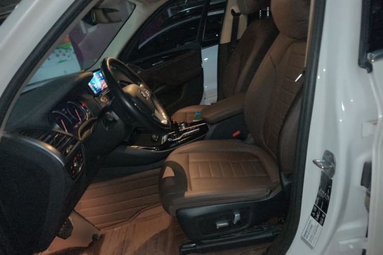 Used BMW X3 2018 xDrive25i Luxury Package China V Left Front Seat