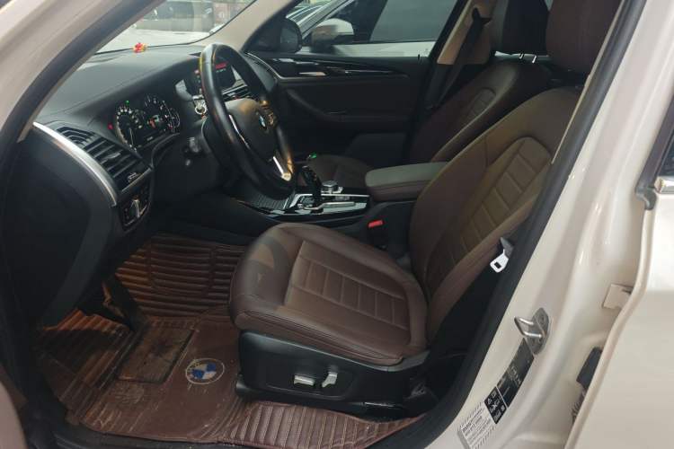 Used BMW X3 2018 xDrive25i Luxury Package China V Left Front Seat