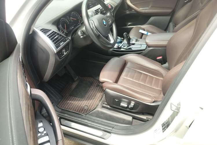 Used BMW X3 2018 xDrive28i Luxury Package China V Left Front Seat