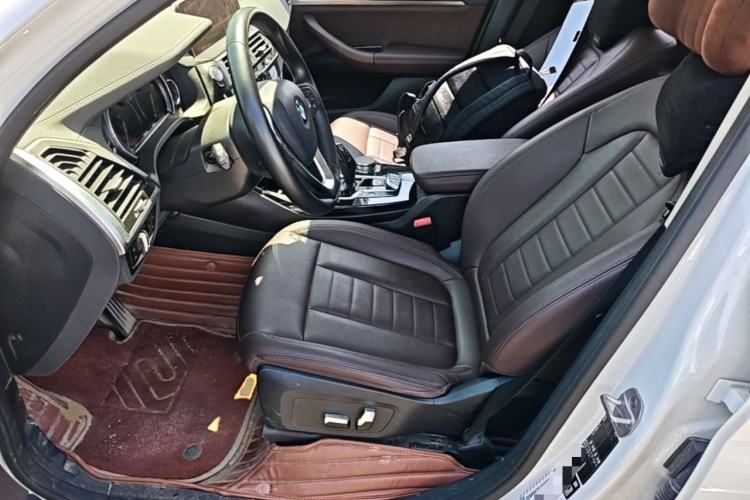 Used BMW X3 2018 xDrive25i Luxury Package China VI Emission Standard Left Front Seat