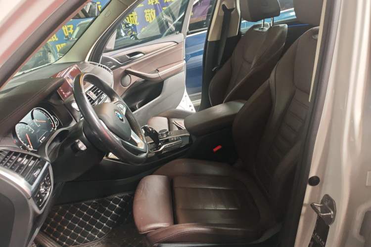 Used BMW X3 2018 xDrive28i Luxury Package China VI Emission Standard Left Front Seat